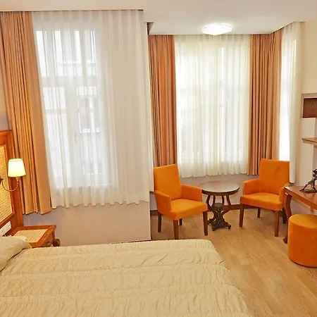 Ataker Otel