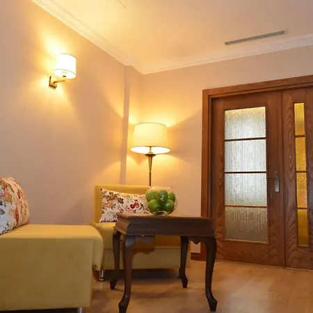 Ataker * İstanbul