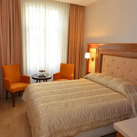 Hotel Ataker